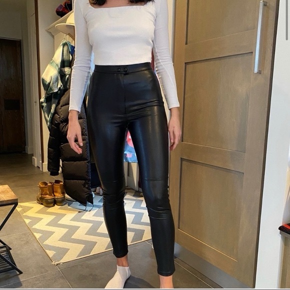 Faux Leather Legging Babaton - Picture 6 of 7